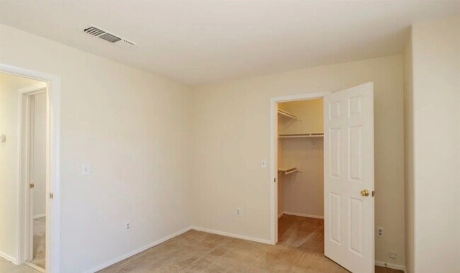 Building Photo - 4548 Special Ct