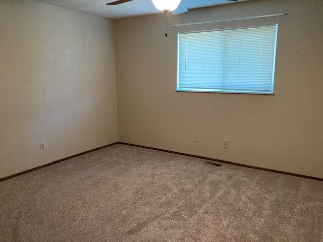 Building Photo - 1202 12th Ave