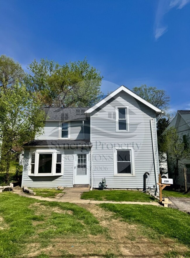 Building Photo - Large Mansfield Home