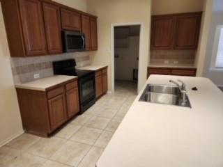 Building Photo - 2135 Bluebell Dr