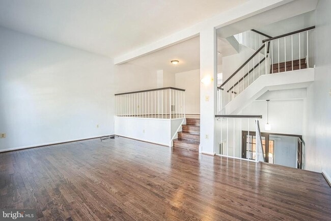 Building Photo - 44022 Gala Cir