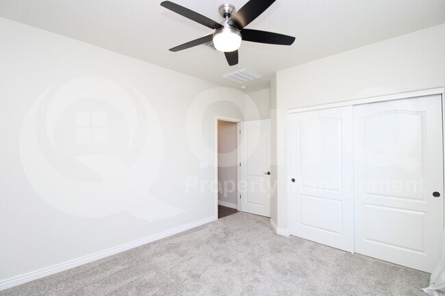 Building Photo - 7711 S Reseda St