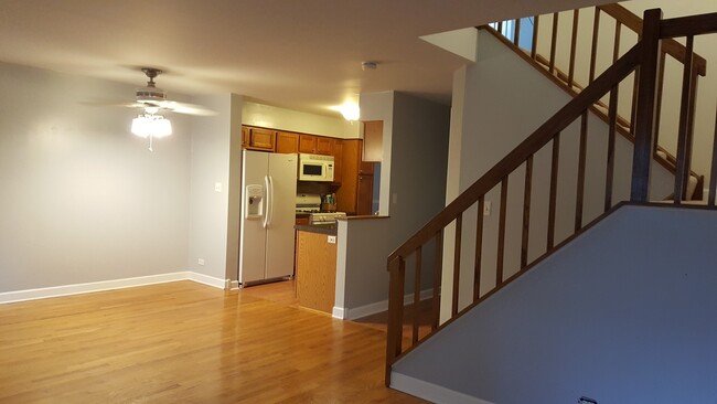 Building Photo - 1722 Ranchview Dr