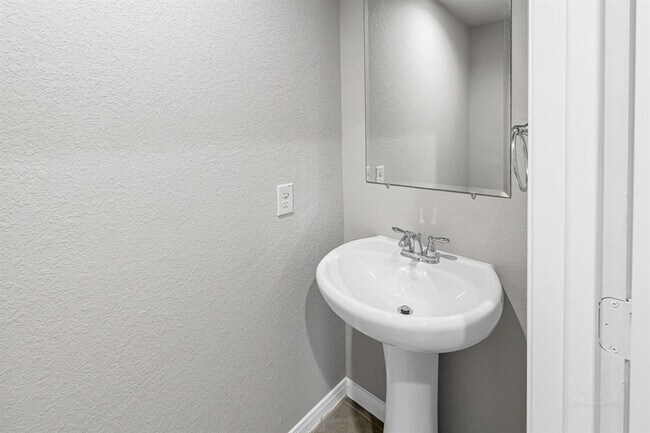 Building Photo - 3415 Sicily Island Ln
