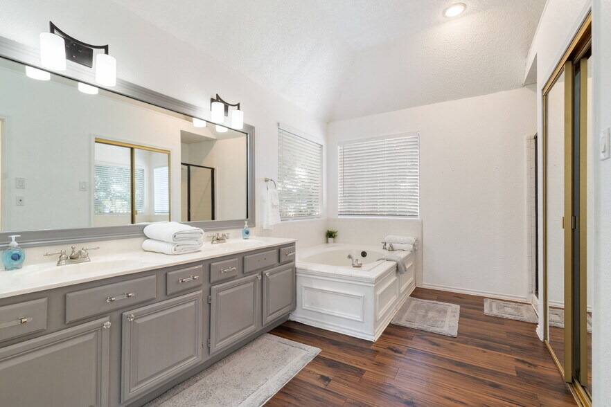 Building Photo - 141 Morningside Dr