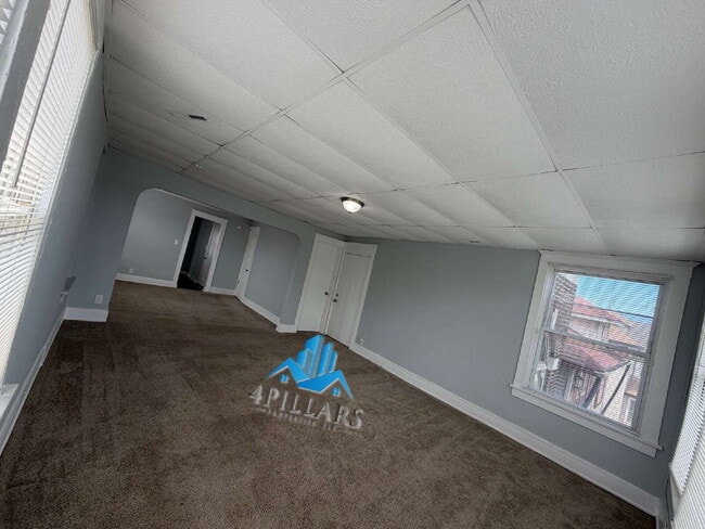Building Photo - 544 Pennsylvania St