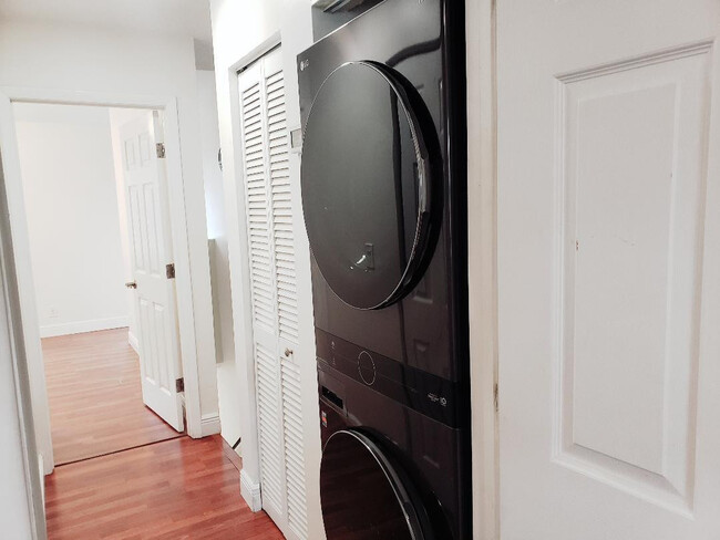 Building Photo - 89 SW 3rd St