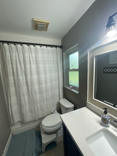 Bathroom 2 with tub/shower - 236 Lily Rd