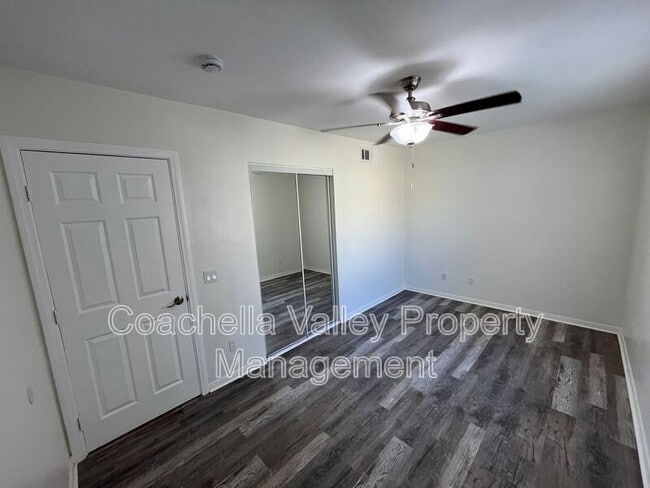 Building Photo - 422 Rosa Parks Rd