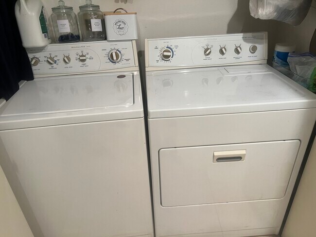 Building Photo - 2361 Water View Loop