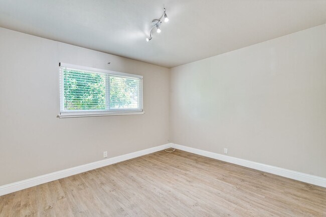 Building Photo - FOR RENT – Beautifully Updated 4 Bed / 3 Bath Home in Prime Santa Clara Location (NVIDIA)