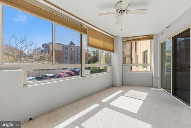 Building Photo - 14801 Pennfield Cir