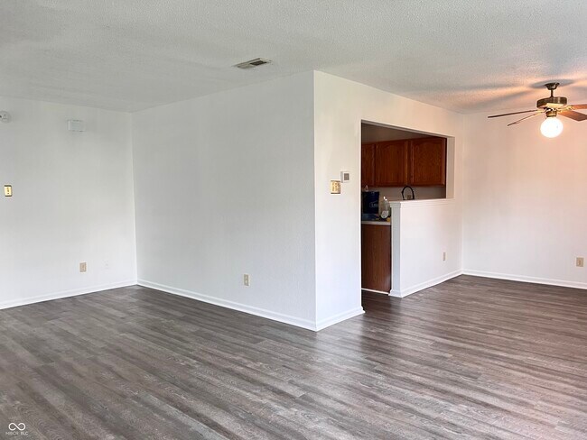 Building Photo - 1239 Odell Ln