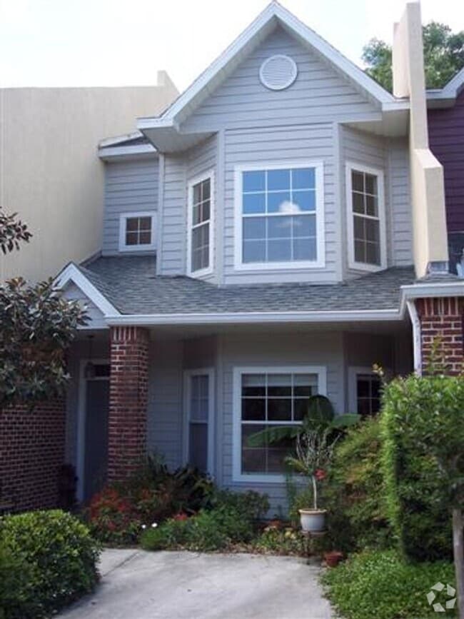 Building Photo - Monticello Condominiums-2 Bedroom/2 Bath w...