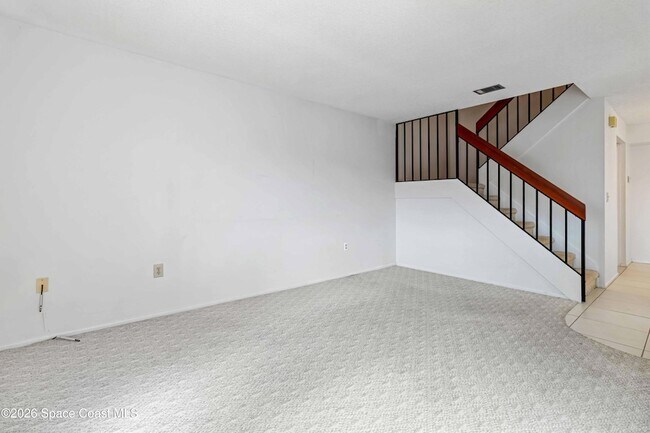 Building Photo - 1020 Abada Ct NE