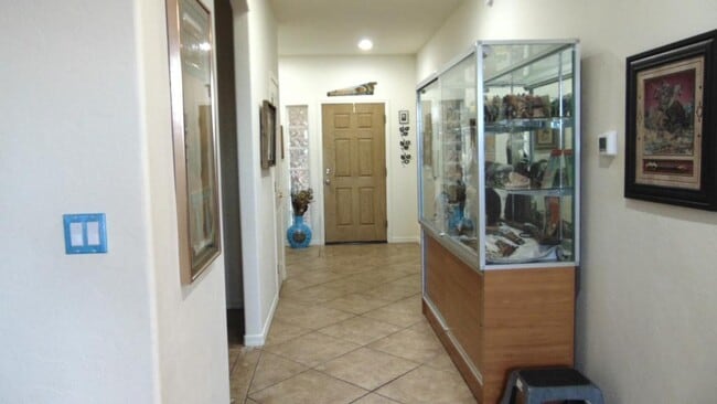 Building Photo - 457 W Windham Blvd