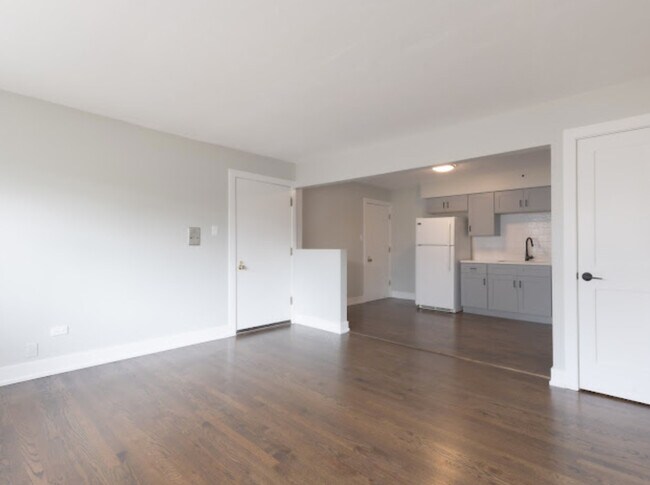 Building Photo - 314 Beach Ave