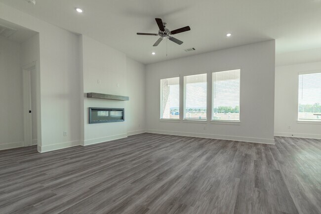 Building Photo - 587 W Gosling Isle