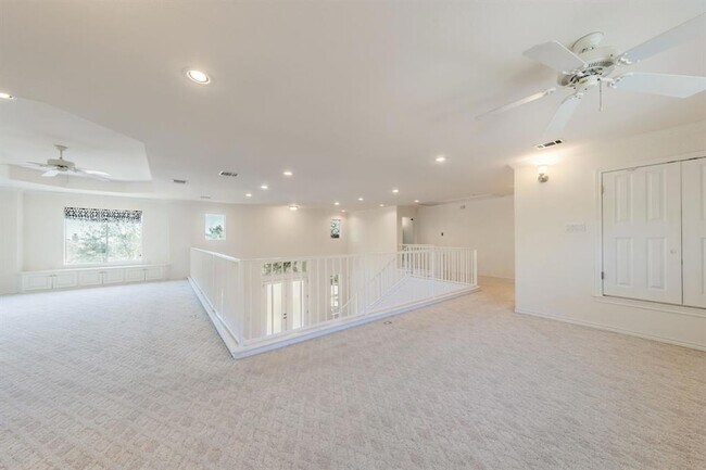 Building Photo - 1704 Randolph Ridge Trail