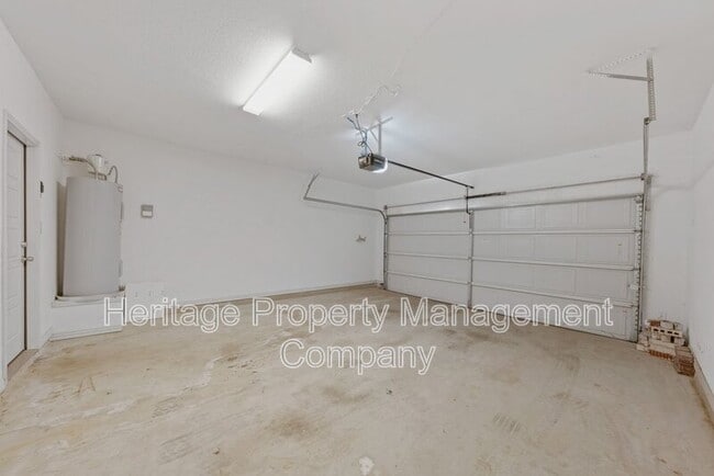 Building Photo - 9683 Shorebird Ln