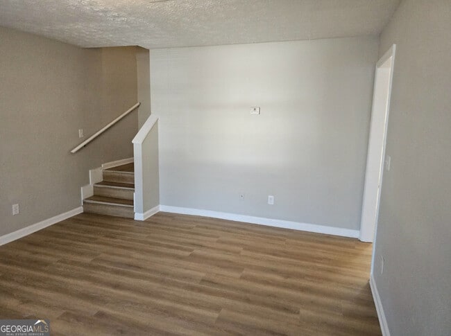 Building Photo - 210 Sabal Dr