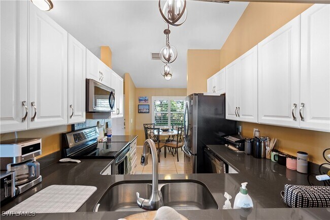 Building Photo - 174 Pebble Shores Dr