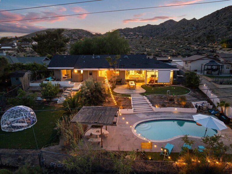 Building Photo - 7433 Fairway Dr
