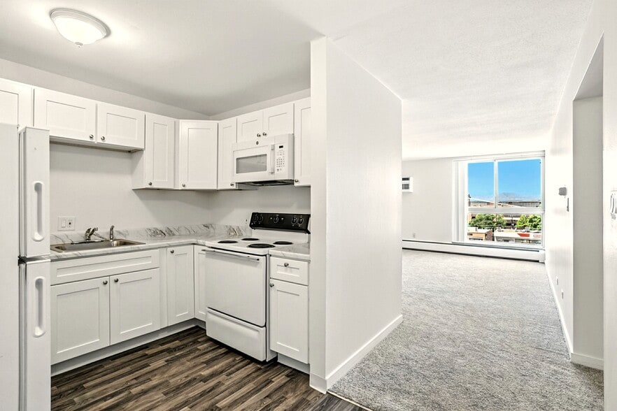 Building Photo - The Arlington