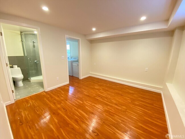 Building Photo - 60 Westdale Ave