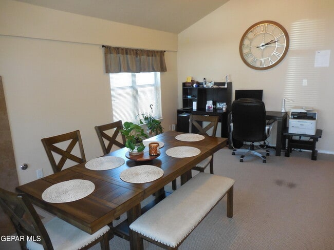 Building Photo - 12572 Paseo Lindo Dr