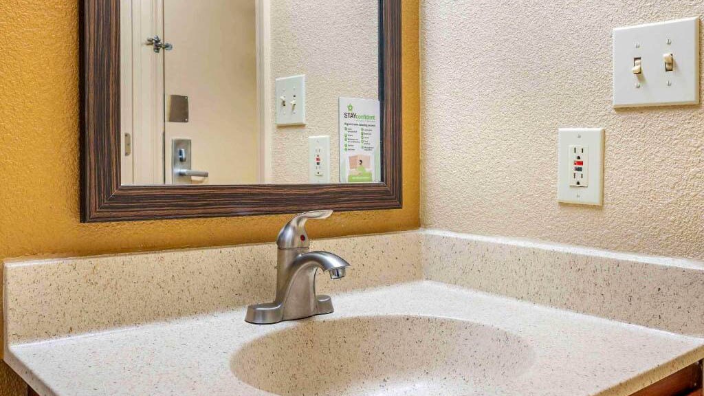 Building Photo - 200 Meijer Dr