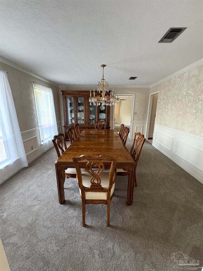 Building Photo - 8755 Thunderbird Dr