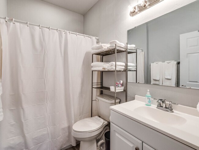 Building Photo - 1720 NW 30th St