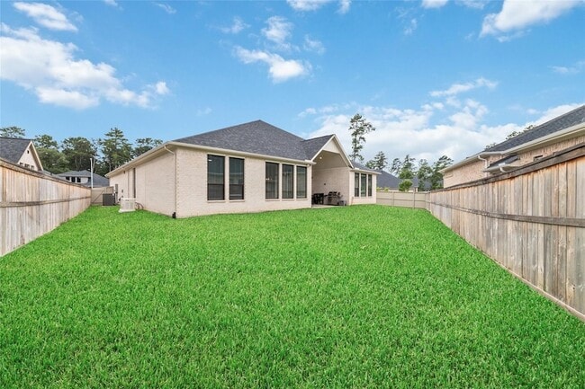 Building Photo - 15646 Audubon Pk Dr