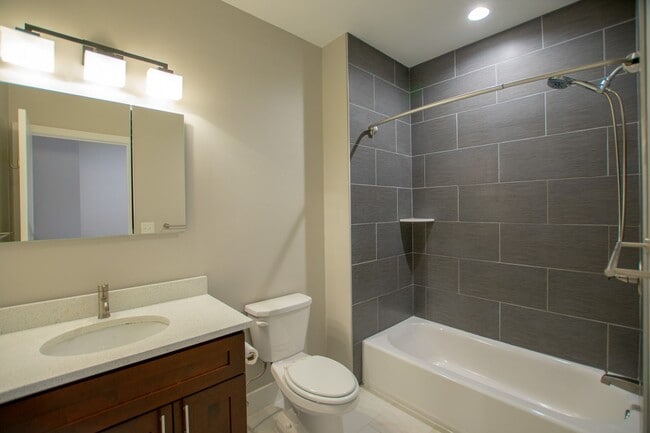Building Photo - Modern & Efficient Point Breeze Townhome!