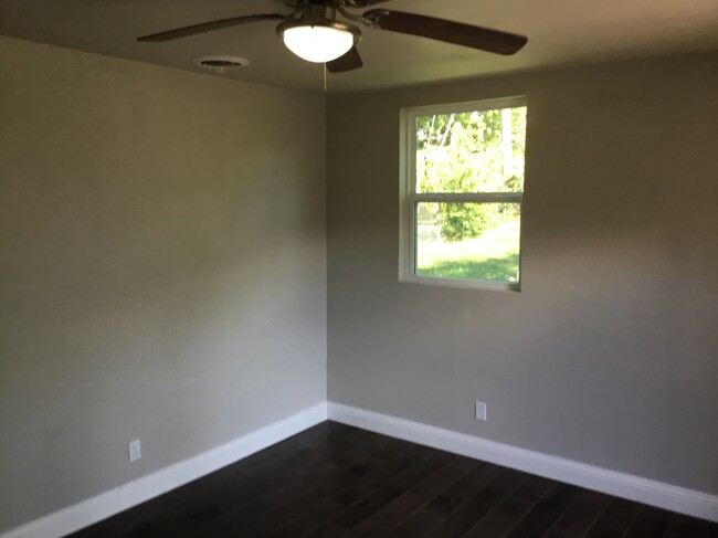 Master bedroom - 12030 Galva Dr