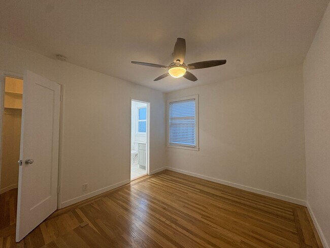 Building Photo - Downtown Palo Alto Living – 1 Bedroom Apar...