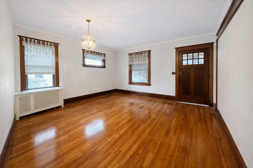 Building Photo - 1267 Hewitt Ave