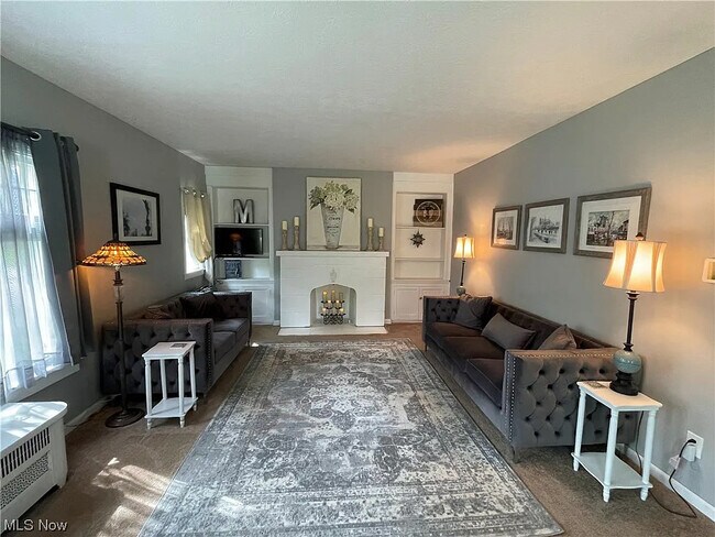 Building Photo - 2086 Marlindale Rd