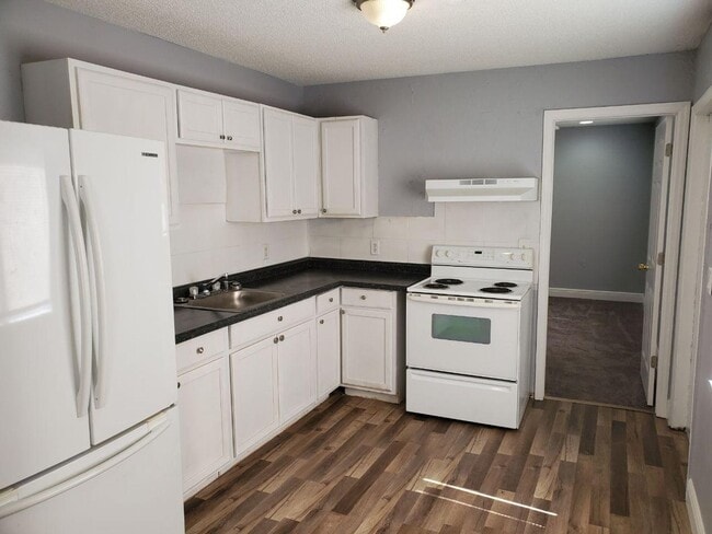 Building Photo - 3/2 Duplex in Bradenton