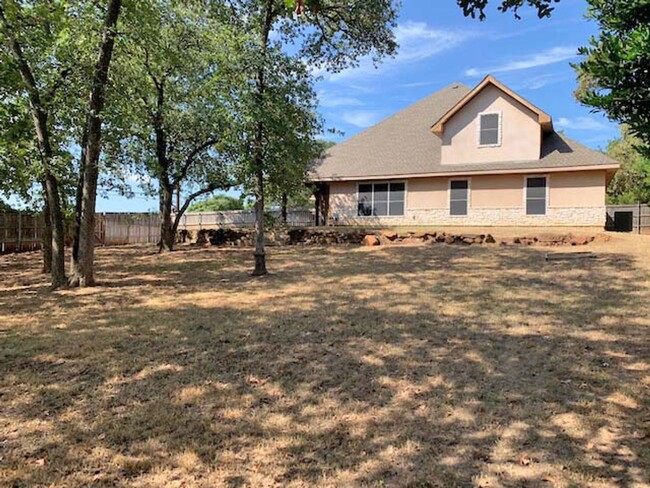 Building Photo - Great 3 Bdrm 2 Bath Home for Lease in Dent...