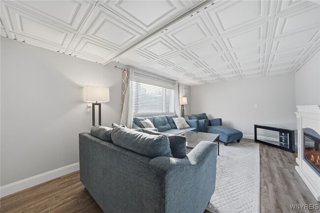 Building Photo - 151 Conant Dr