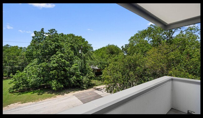 Building Photo - 5515 Humming Bird Ln