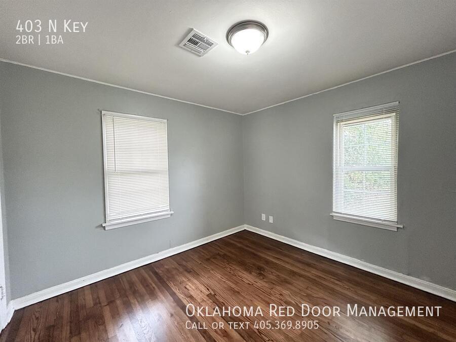 Building Photo - 403 N Key Blvd