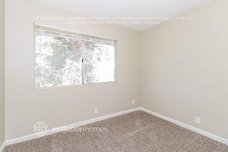 Building Photo - 2954 Redwood Dr