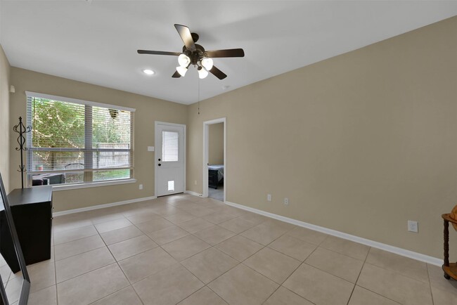 Building Photo - 210 Cheswood Forest Pl