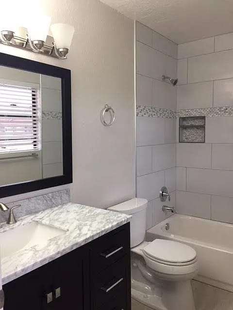 Building Photo - 980 Lupine Hills Drive #84