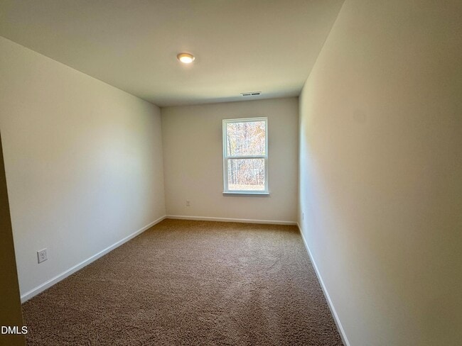 Building Photo - 419 Belgian Red Wy