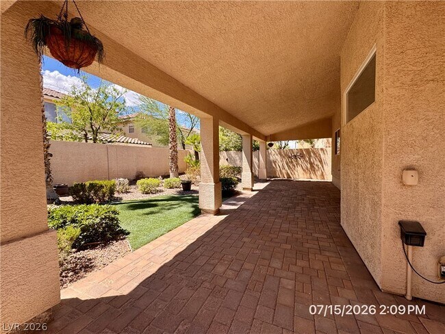 Building Photo - 10921 Calcedonian St