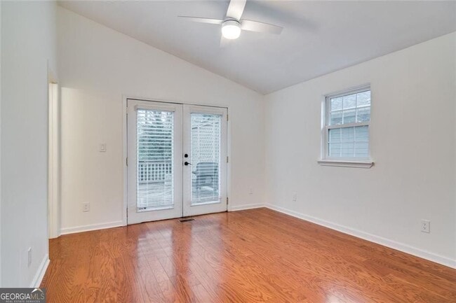 Building Photo - 1756 Dresden Dr